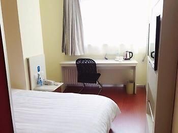 شي نان Hanting Hotel Ji'Nan Jingliu Road المظهر الخارجي الصورة